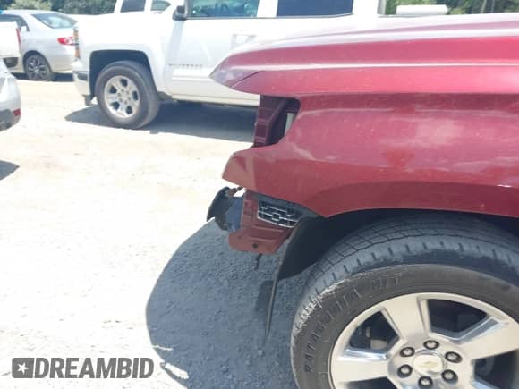 2016 Chevrolet Tahoe LTZ with VIN 1GNSCCKC8GR226776, listed as a IAAI auction lot 42724480 with 172,140 mi miles and . Bid and sale history available at DreamBid. Image 6.