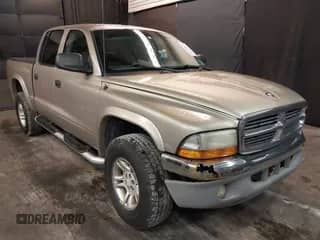 2001 Dodge Dakota with VIN 1B7HG2AX71S330245, listed as a IAAI auction lot 41175862 with 80,487 mi miles and . Bid and sale history available at DreamBid. Image 1.