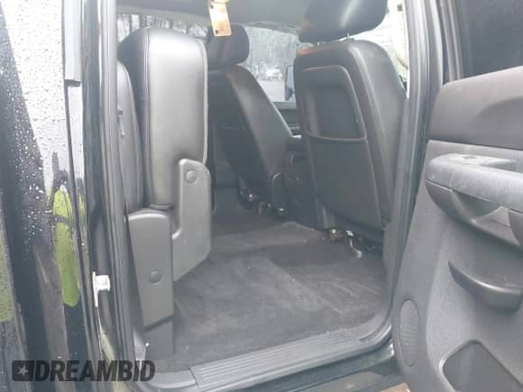 2011 GMC Sierra 1500 SLE with VIN 3GTU2VE21BG394805, listed as a IAAI auction lot 41969442 with 129,157 mi miles and . Bid and sale history available at DreamBid. Image 8.