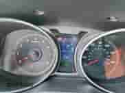 2014 Hyundai Veloster z VIN KMHTC6ADXEU211730, wystawiony jako Copart lot #71236595 z przebiegiem 107 121 mil mil oraz Szkoda całkowita • Salvage title. Historia ofert i sprzedaży dostępna na DreamBid. Obrazek 9.