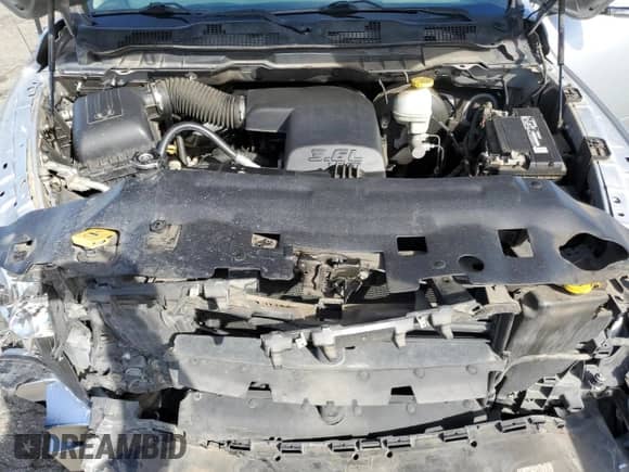 2018 Ram 1500 Big Horn z VIN 1C6RR6LG1JS207941, wystawiony jako Copart lot #45921875 z przebiegiem 110 988 mil mil oraz Szkoda całkowita • Salvage title. Historia ofert i sprzedaży dostępna na DreamBid. Obrazek 11.