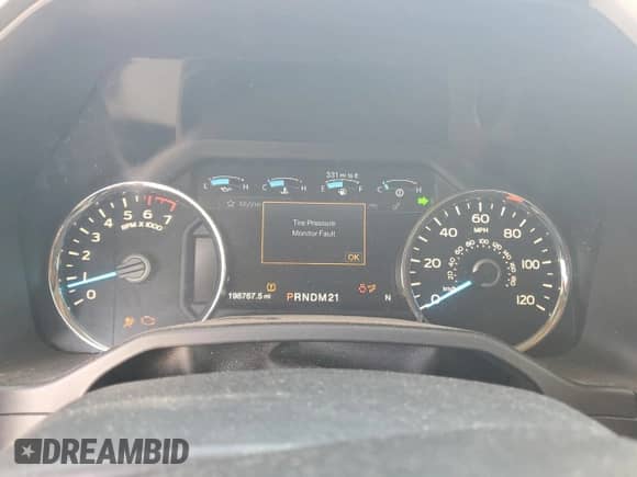 2016 Ford F-150 XLT with VIN 1FTFW1EG7GFD51371, listed as a Copart auction lot 69971075 with 196,767 mi miles and Salvage title. Bid and sale history available at DreamBid. Image 9.