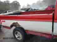 1996 Ford F-150 z VIN 1FTEF14H6TLB00892, wystawiony jako IAAI lot #43554884 z przebiegiem 172 093 mil mil oraz . Historia ofert i sprzedaży dostępna na DreamBid. Obrazek 8.