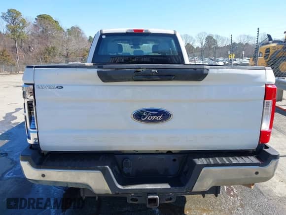 2019 Ford F-250 XL с VIN 1FT7W2A65KEF95185, выставлен на аукционе IAAI как лот 41615970 с пробегом 68 278 миль миль и . История ставок и продаж доступна на DreamBid. Изображение 16.