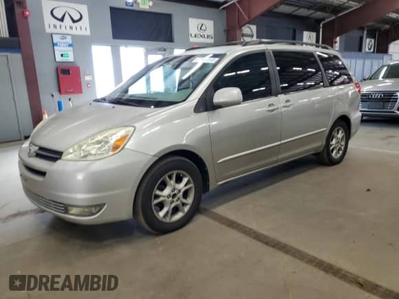 2004 Toyota Sienna XLE z VIN 5TDZA22C94S035808, wystawiony jako Copart lot #82506855 z przebiegiem 169 350 mil mil oraz Czysty tytuł • Clean title. Historia ofert i sprzedaży dostępna na DreamBid. Obrazek 1.