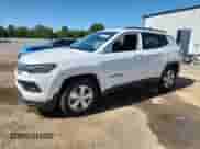2022 Jeep Compass Latitude with VIN 3C4NJCBB9NT138276, listed as a Copart auction lot 85752985 with 58,022 mi miles and Salvage title. Bid and sale history available at DreamBid. Image 1.