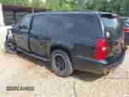 2007 Chevrolet Suburban LS z VIN 1GNFC16027J205135, wystawiony jako IAAI lot #42468141 z przebiegiem Nie podano mil oraz . Historia ofert i sprzedaży dostępna na DreamBid. Obrazek 3.