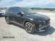 2025 Hyundai Tucson SEL with VIN 5NMJBCDE0SH479643, listed as a Copart auction lot 70169335 with 15,701 mi miles and Salvage title. Bid and sale history available at DreamBid. Image 4.