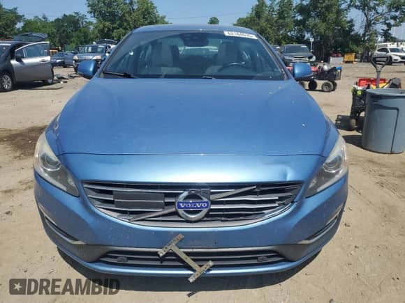 2015 Volvo S60 T5 Drive-E Platinum с VIN YV126MFMXF1345977, выставлен на аукционе Copart как лот 62184635 с пробегом 65 341 миль миль и Списание • Salvage title. История ставок и продаж доступна на DreamBid. Изображение 5.