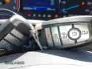 2020 Ford Explorer Limited z VIN 1FMSK8FH9LGB64241, wystawiony jako IAAI lot #43305921 z przebiegiem 62 252 mil mil oraz . Historia ofert i sprzedaży dostępna na DreamBid. Obrazek 11.