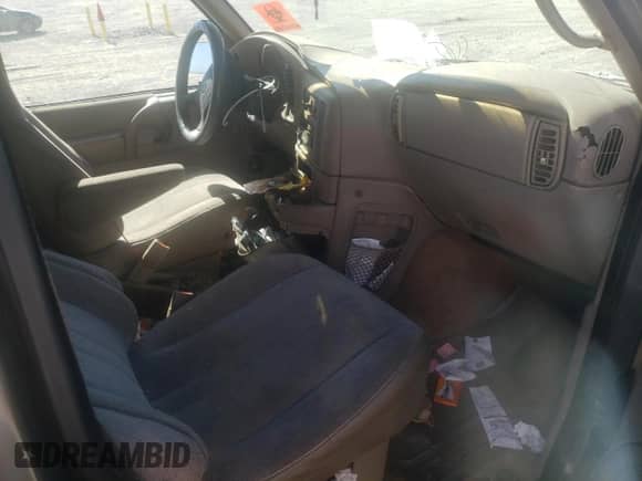 1996 Chevrolet Astro с VIN 1GNDM19WXTB115742, выставлен на аукционе Copart как лот 76607014 с пробегом 167 911 миль миль и На запчасти • Non repairable. История ставок и продаж доступна на DreamBid. Изображение 8.