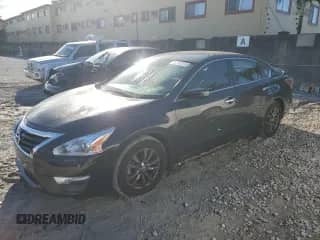 2015 Nissan Altima SV z VIN 1N4AL3AP9FC585408, wystawiony jako Copart lot #86797075 z przebiegiem 84 938 mil mil oraz Szkoda całkowita • Salvage title. Historia ofert i sprzedaży dostępna na DreamBid. Obrazek 1.
