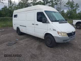 2005 Dodge Sprinter z VIN WD2PD744055724773, wystawiony jako IAAI lot #43419422 z przebiegiem 292 344 mil mil oraz . Historia ofert i sprzedaży dostępna na DreamBid. Obrazek 1.
