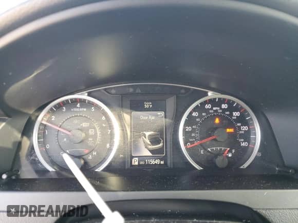 2016 Toyota Camry SE с VIN 4T1BF1FK7GU573529, выставлен на аукционе Copart как лот 89874585 с пробегом 115 649 миль миль и Списание • Salvage title. История ставок и продаж доступна на DreamBid. Изображение 9.