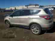 2017 Ford Escape SE с VIN 1FMCU9GD4HUC41574, выставлен на аукционе Copart как лот 82668095 с пробегом 144 912 миль миль и Чистый • Clean title. История ставок и продаж доступна на DreamBid. Изображение 2.