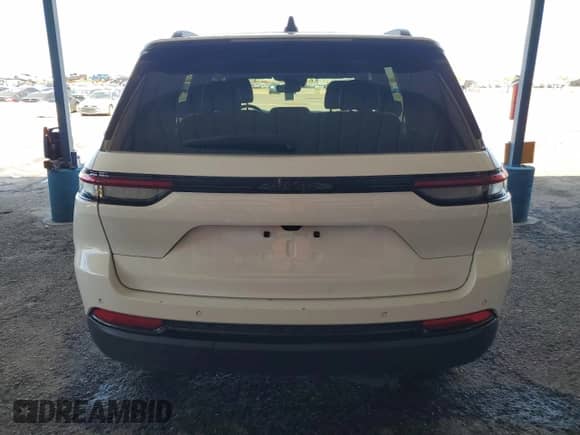 2024 Jeep Grand Cherokee Altitude z VIN 1C4RJGAG4R8550874, wystawiony jako Copart lot #57902725 z przebiegiem 26 703 mil mil oraz Czysty tytuł • Clean title. Historia ofert i sprzedaży dostępna na DreamBid. Obrazek 6.