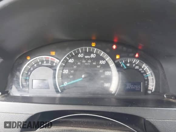 2014 Toyota Camry SE Sport с VIN 4T1BF1FK2EU343457, выставлен на аукционе IAAI как лот 43385246 с пробегом 320 265 миль миль и . История ставок и продаж доступна на DreamBid. Изображение 7.