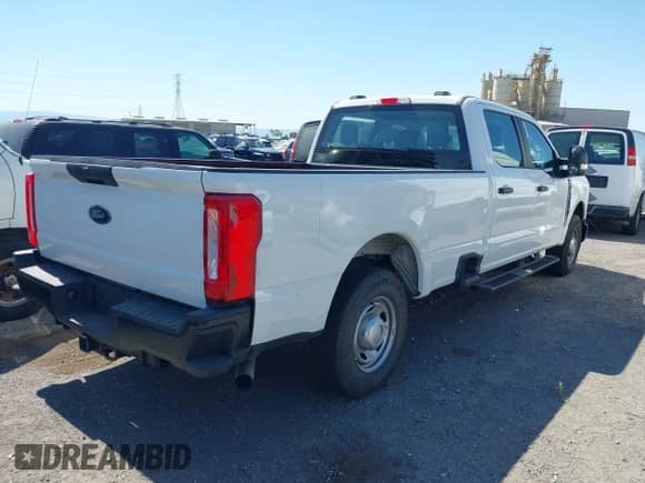 2024 Ford F-250 XL с VIN 1FT7W2AA3RED66616, выставлен на аукционе IAAI как лот 43159551 с пробегом 3 921 миль миль и . История ставок и продаж доступна на DreamBid. Изображение 4.