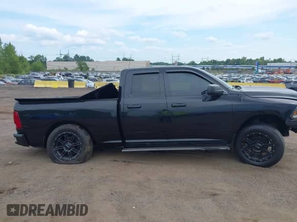 2014 Ram 1500 Express z VIN 1C6RR7FT5ES274384, wystawiony jako IAAI lot #42949313 z przebiegiem 179 200 mil mil oraz . Historia ofert i sprzedaży dostępna na DreamBid. Obrazek 13.