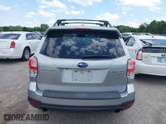 2018 Subaru Forester Premium with VIN JF2SJGEC1JH505082, listed as a IAAI auction lot 42525067 with 86,186 mi miles and . Bid and sale history available at DreamBid. Image 16.
