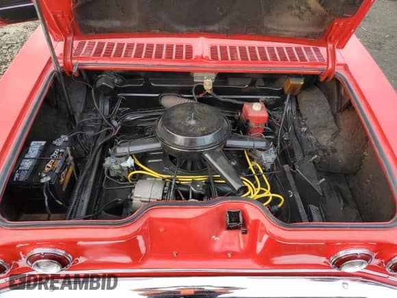 1965 Chevrolet Corvair z VIN 10567W116977, wystawiony jako Copart lot #82571934 z przebiegiem 72 439 mil mil oraz Czysty tytuł • Clean title. Historia ofert i sprzedaży dostępna na DreamBid. Obrazek 12.