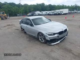 2012 BMW 3 Series 328i с VIN WBA3C1C59CF434269, выставлен на аукционе IAAI как лот 42735173 с пробегом Не указан миль и . История ставок и продаж доступна на DreamBid. Изображение 1.