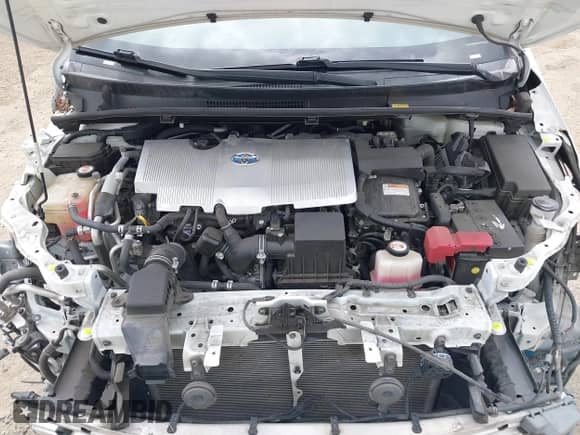 2018 Toyota Prius Plus z VIN JTDKARFP2J3078424, wystawiony jako IAAI lot #42532918 z przebiegiem 93 465 mil mil oraz . Historia ofert i sprzedaży dostępna na DreamBid. Obrazek 10.