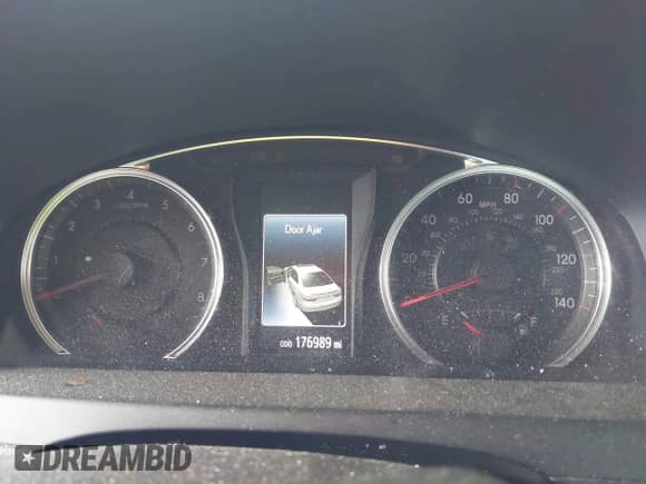 2016 Toyota Camry SE with VIN 4T1BF1FKXGU200095, listed as a IAAI auction lot 43433683 with 176,989 mi miles and . Bid and sale history available at DreamBid. Image 7.