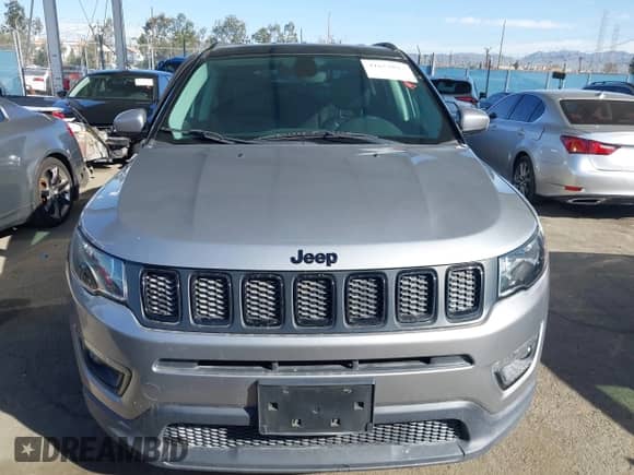 2020 Jeep Compass Latitude z VIN 3C4NJCBB1LT102627, wystawiony jako IAAI lot #41657827 z przebiegiem 68 371 mil mil oraz . Historia ofert i sprzedaży dostępna na DreamBid. Obrazek 12.
