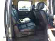 2010 Chevrolet Suburban LT z VIN 1GNUCJE04AR251342, wystawiony jako IAAI lot #42851505 z przebiegiem 243 731 mil mil oraz . Historia ofert i sprzedaży dostępna na DreamBid. Obrazek 8.