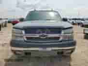 2004 Chevrolet Silverado 2500 LS z VIN 1GCGK23U24F102311, wystawiony jako Copart lot #68135415 z przebiegiem Nie podano mil oraz Szkoda całkowita • Salvage title. Historia ofert i sprzedaży dostępna na DreamBid. Obrazek 5.