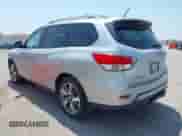 2014 Nissan Pathfinder S z VIN 5N1AR2MM3EC627831, wystawiony jako IAAI lot #42919989 z przebiegiem 110 628 mil mil oraz . Historia ofert i sprzedaży dostępna na DreamBid. Obrazek 3.