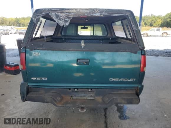 1997 Chevrolet S-10 LS с VIN 1GCCS19X3V8172559, выставлен на аукционе Copart как лот 71970815 с пробегом 170 071 миль миль и Списание • Salvage title. История ставок и продаж доступна на DreamBid. Изображение 6.