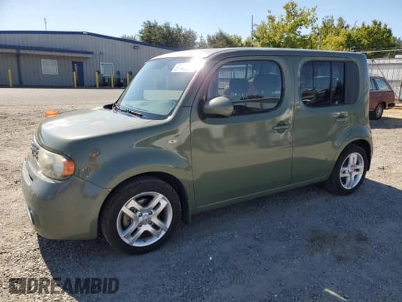 2010 Nissan Cube S Krom Edition z VIN JN8AZ2KR2AT167353, wystawiony jako Copart lot #67149035 z przebiegiem 184 685 mil mil oraz Czysty tytuł • Clean title. Historia ofert i sprzedaży dostępna na DreamBid. Obrazek 1.
