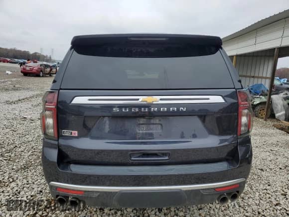 2022 Chevrolet Suburban High Country with VIN 1GNSKGKLXNR363841, listed as a Copart auction lot 84008044 with 42,053 mi miles and Salvage title. Bid and sale history available at DreamBid. Image 6.
