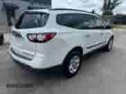2016 Chevrolet Traverse LS z VIN 1GNKRFED2GJ236027, wystawiony jako Copart lot #71632494 z przebiegiem 117 234 mil mil oraz Szkoda całkowita • Salvage title. Historia ofert i sprzedaży dostępna na DreamBid. Obrazek 3.