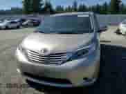 2016 Toyota Sienna Limited Premium with VIN 5TDDK3DC2GS139698, listed as a Copart auction lot 81602305 with 83,524 mi miles and Salvage title. Bid and sale history available at DreamBid. Image 14.