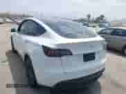 2021 Tesla Model Y Long Range с VIN 5YJYGDEE4MF245529, выставлен на аукционе IAAI как лот 42795489 с пробегом 58 214 миль миль и . История ставок и продаж доступна на DreamBid. Изображение 3.