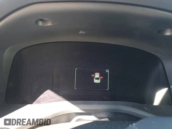 2025 Toyota Camry LE z VIN 4T1DAACK5SU574134, wystawiony jako Copart lot #87451525 z przebiegiem 13 431 mil mil oraz Nie do naprawy • Non repairable. Historia ofert i sprzedaży dostępna na DreamBid. Obrazek 9.