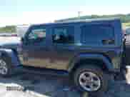 2021 Jeep Wrangler Unlimited Sahara с VIN 1C4HJXEN3MW592235, выставлен на аукционе IAAI как лот 42690167 с пробегом 103 351 миль миль и . История ставок и продаж доступна на DreamBid. Изображение 14.