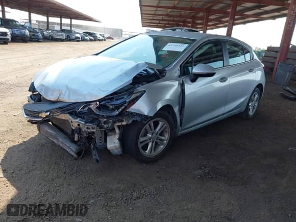 2018 Chevrolet Cruze LT с VIN 3G1BE6SM6JS653786, выставлен на аукционе IAAI как лот 42726411 с пробегом 84 264 миль миль и . История ставок и продаж доступна на DreamBid. Изображение 2.