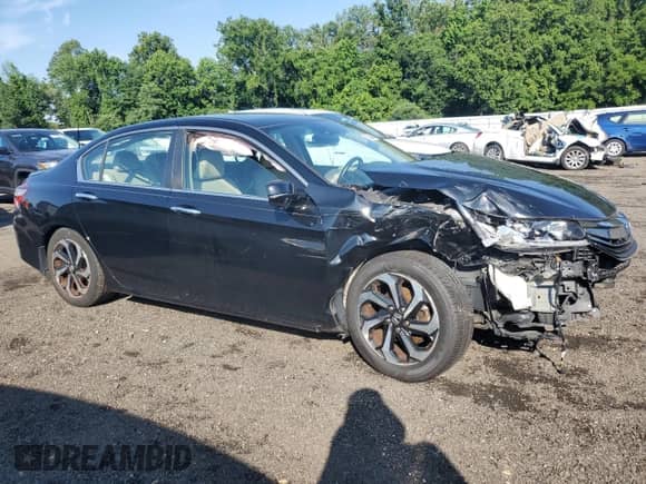 2016 Honda Accord EX-L with VIN 1HGCR2F90GA151236, listed as a Copart auction lot 63390475 with 51,099 mi miles and Salvage title. Bid and sale history available at DreamBid. Image 4.