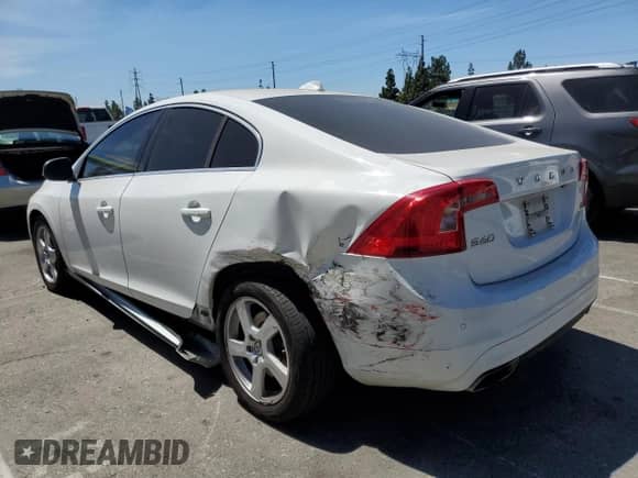 2015 Volvo S60 с VIN YV126MFD2F1309782, выставлен на аукционе Copart как лот 69631415 с пробегом 81 767 миль миль и Списание • Salvage title. История ставок и продаж доступна на DreamBid. Изображение 2.