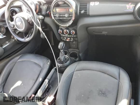 2015 MINI Hardtop с VIN WMWXM5C56F3A59326, выставлен на аукционе Copart как лот 84902305 с пробегом 83 790 миль миль и Списание • Salvage title. История ставок и продаж доступна на DreamBid. Изображение 8.