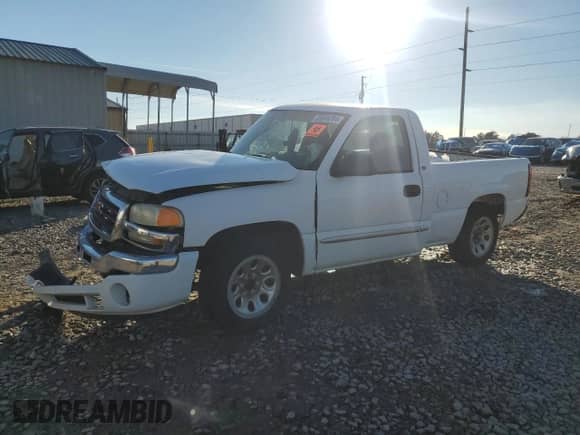 2005 GMC Sierra 1500 Work Truck with VIN 1GTEC14V25Z247208, listed as a Copart auction lot 86598204 with 72,426 mi miles and Non repairable. Bid and sale history available at DreamBid. Image 1.