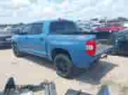 2020 Toyota Tundra SR5 с VIN 5TFEY5F11LX259264, выставлен на аукционе IAAI как лот 42925013 с пробегом 76 318 миль миль и . История ставок и продаж доступна на DreamBid. Изображение 3.