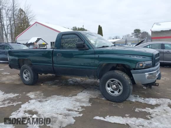 1998 Dodge 1500 z VIN 1B7HF16Z1WS597895, wystawiony jako IAAI lot #41442288 z przebiegiem 127 073 mil mil oraz . Historia ofert i sprzedaży dostępna na DreamBid. Obrazek 14.