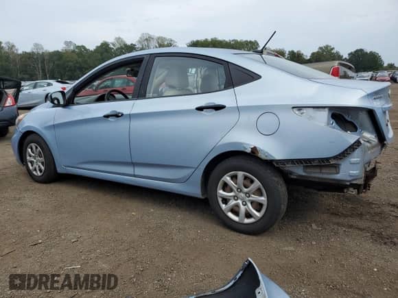 2012 Hyundai Accent GLS z VIN KMHCT4AE6CU064882, wystawiony jako Copart lot #83969075 z przebiegiem 147 686 mil mil oraz Szkoda całkowita • Salvage title. Historia ofert i sprzedaży dostępna na DreamBid. Obrazek 2.