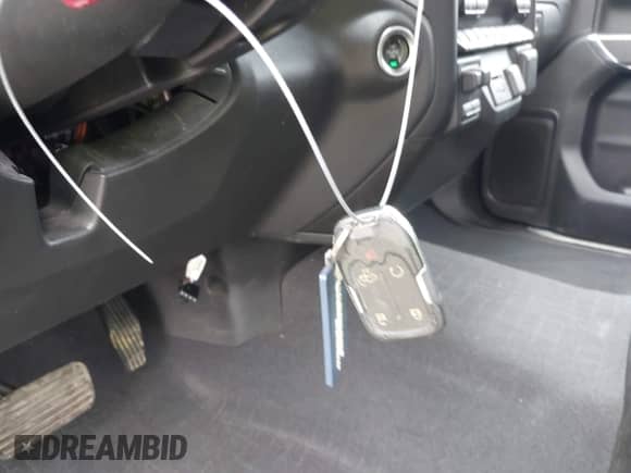 2021 Chevrolet Silverado 1500 LT with VIN 3GCUYDET7MG262944, listed as a IAAI auction lot 43181058 with 61,251 mi miles and . Bid and sale history available at DreamBid. Image 11.