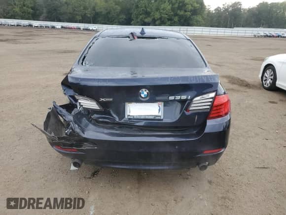 2016 BMW 5 Series 535i xDrive с VIN WBA5B3C51GG261113, выставлен на аукционе Copart как лот 84358935 с пробегом 157 554 миль миль и Списание • Salvage title. История ставок и продаж доступна на DreamBid. Изображение 6.